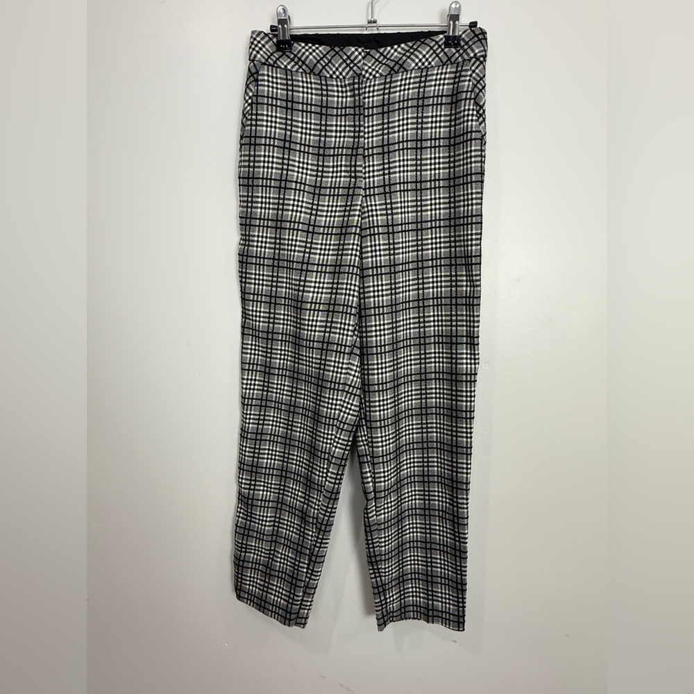 Topshop Women’s Checkered Pants in Black and White